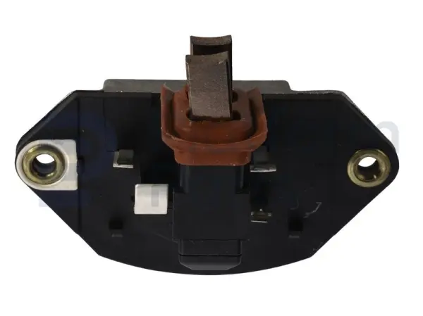 Voltage regulator alternator